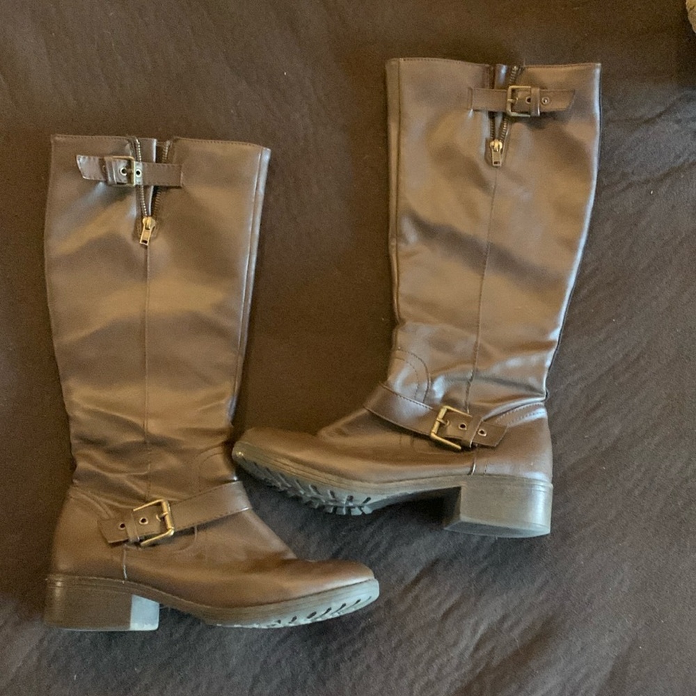 Brown long heel boots